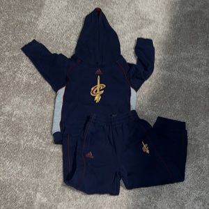 Cleveland cavaliers sweatsuit set. 3T